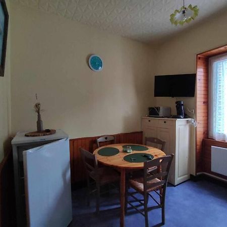 Le Nid Douillet Boheme Linge Fourni Apartment La Bourboule Exterior photo